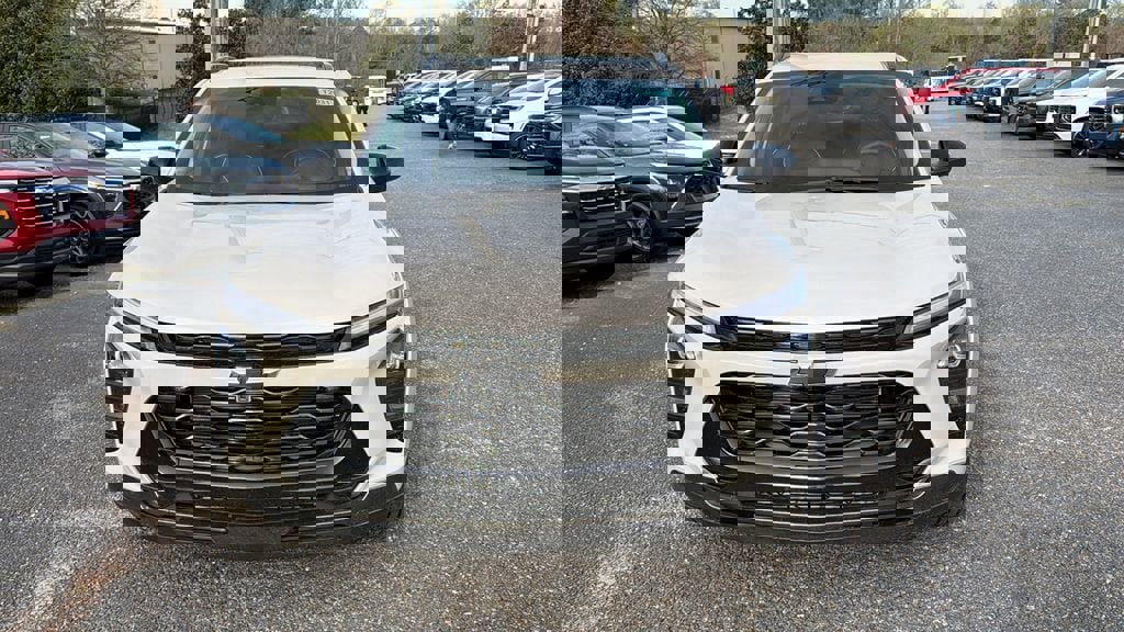 New 2026 Chevrolet Trax ACTIV w/ Driver Confidence Package image 2