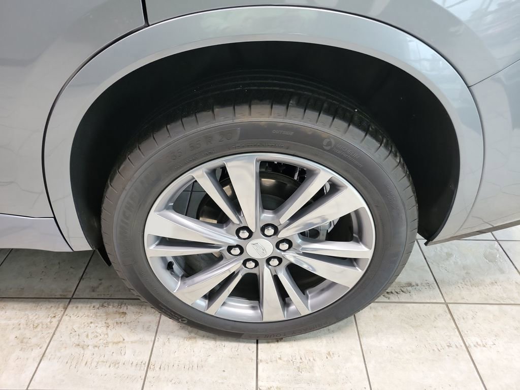 Used 2025 Cadillac XT6 Premium Luxury image 36