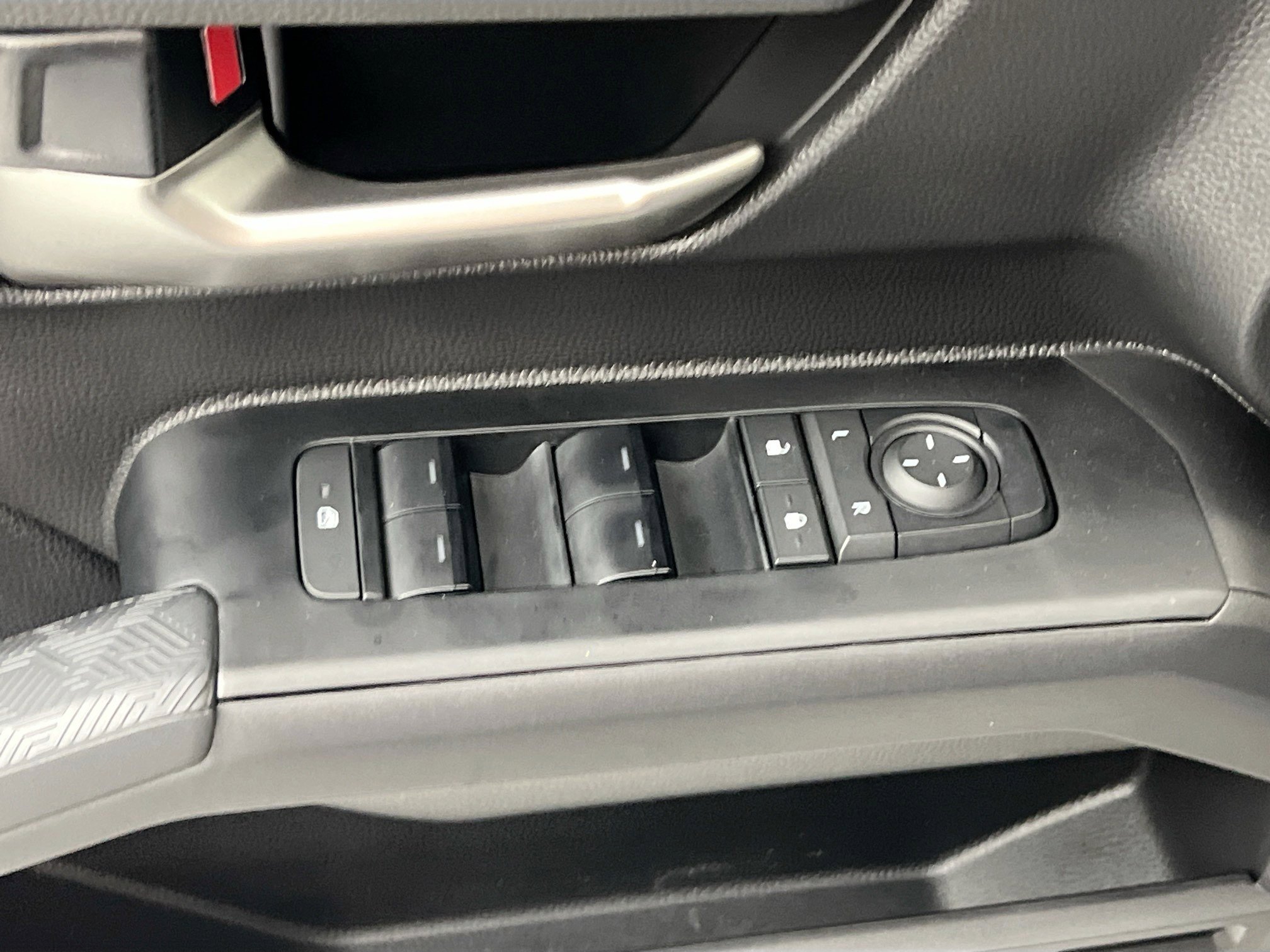 Used 2025 Toyota Tacoma TRD Sport AWD/4WD image 15
