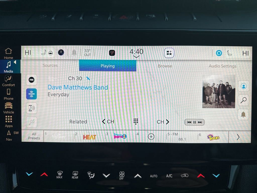 New 2026 Jeep Grand Cherokee Laredo image 17