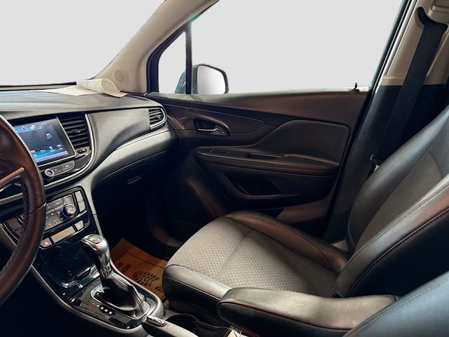 Used 2018 Buick Encore Sport Touring AWD/4WD image 24