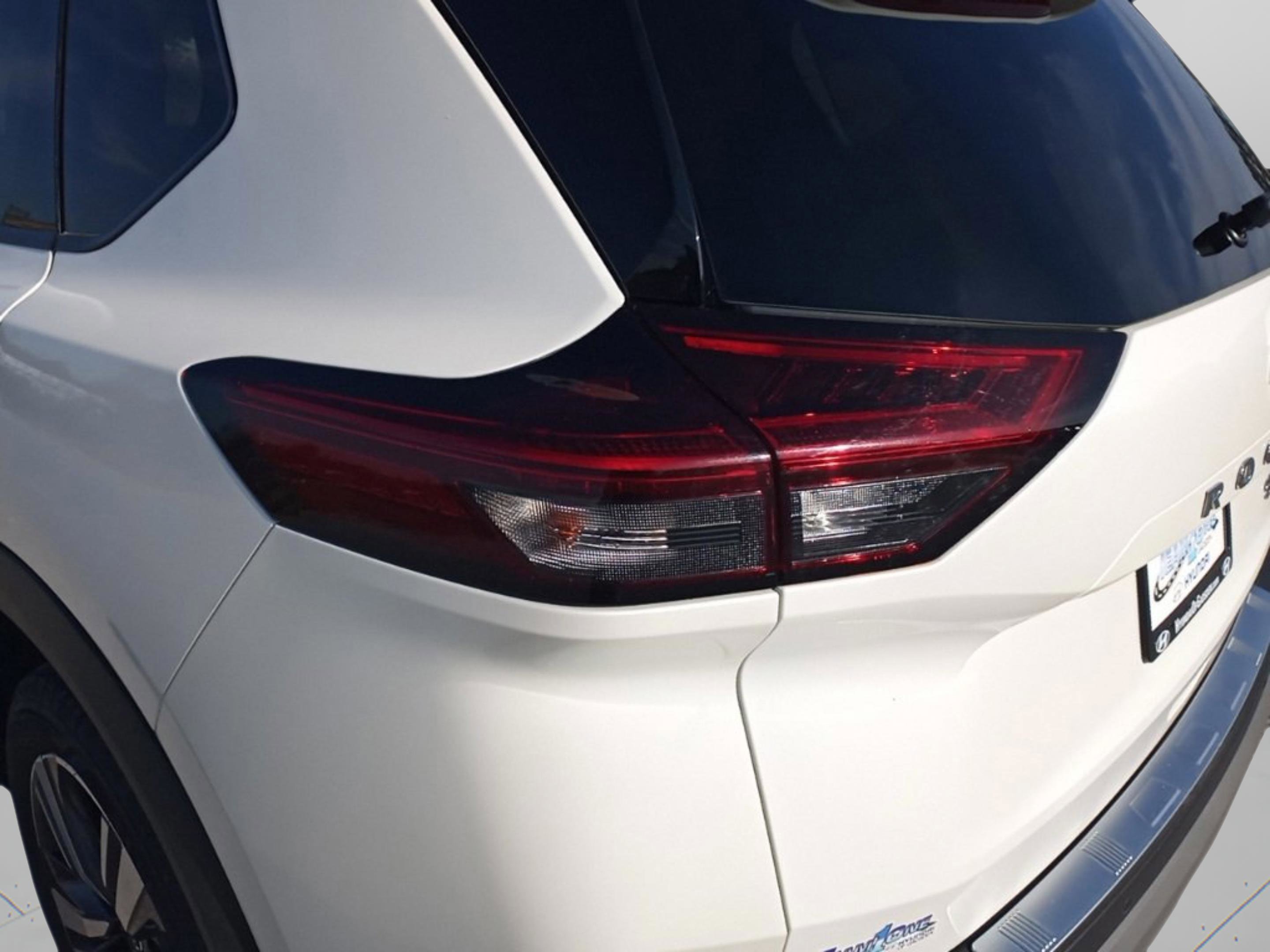 Used 2021 Nissan Rogue SL w/ Premium Package image 27