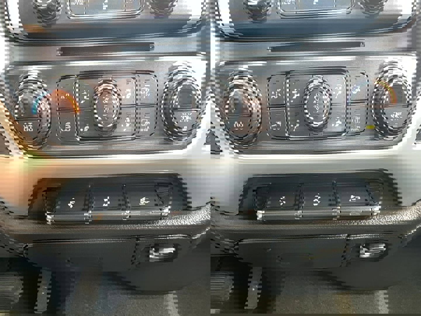 Used 2017 GMC Sierra 1500 SLT image 9