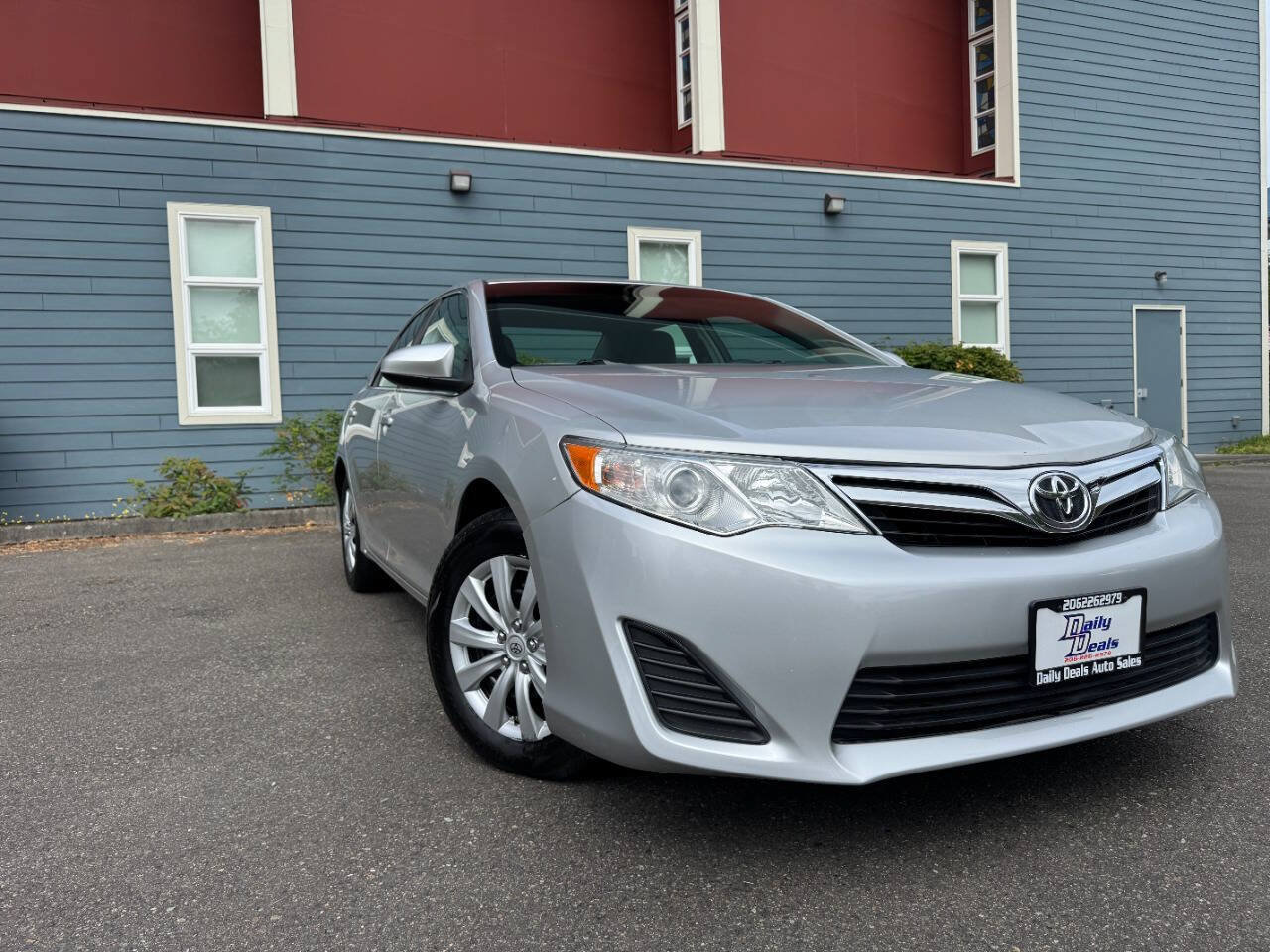 Used 2013 Toyota Camry LE