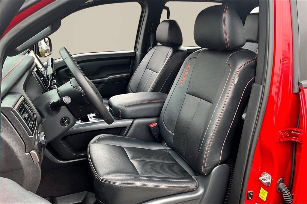 Used 2024 Nissan Titan PRO-4X w/ Pro-4x Convenience Package image 25