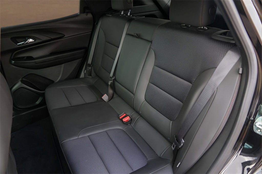 Used 2021 Chevrolet TrailBlazer RS w/ Technology Package image 25