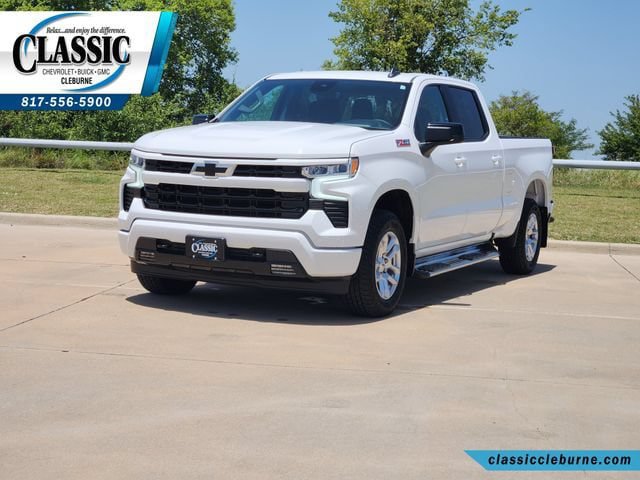 Used 2024 Chevrolet Silverado 1500 RST w/ Z71 Off-Road Package AWD/4WD image 2