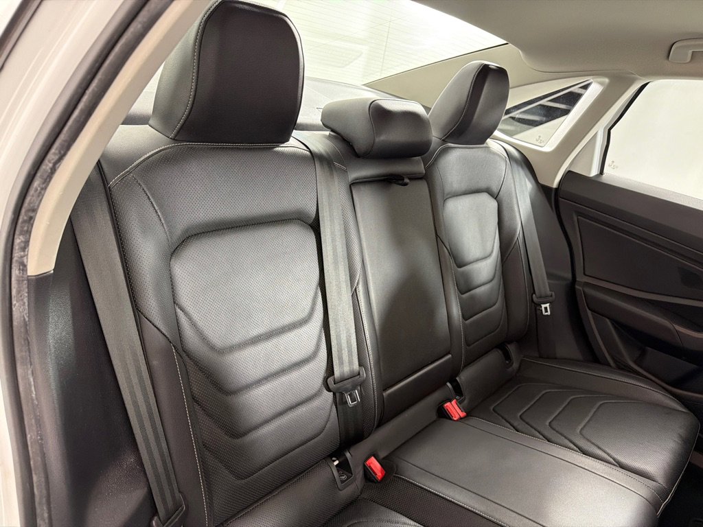 Used 2019 Volkswagen Jetta SEL Premium FWD image 23