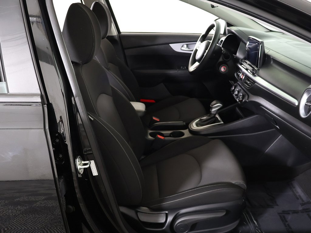 Used 2024 Kia Forte LXS image 29