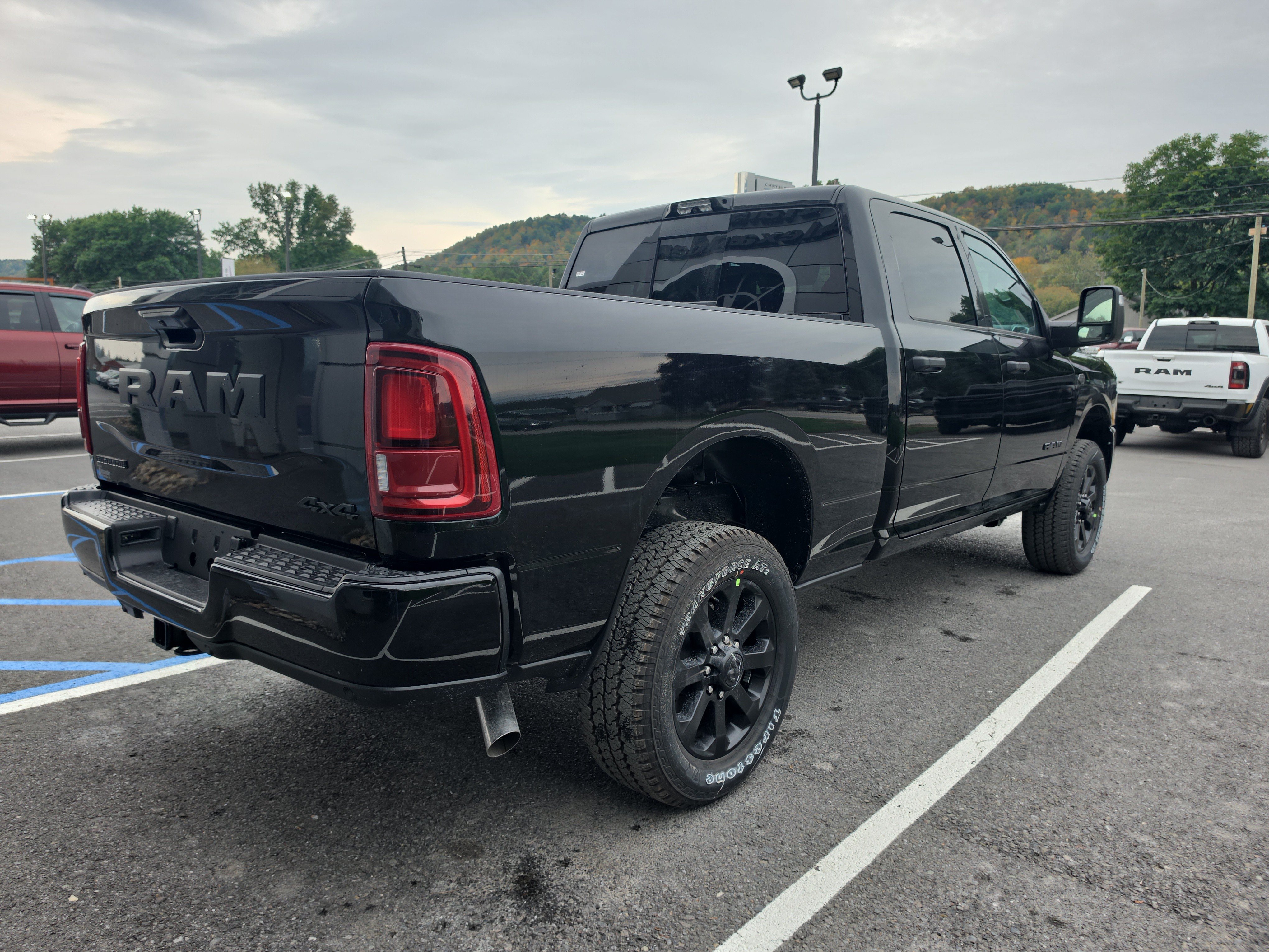 New 2027 RAM 2500 Big Horn AWD/4WD image 3