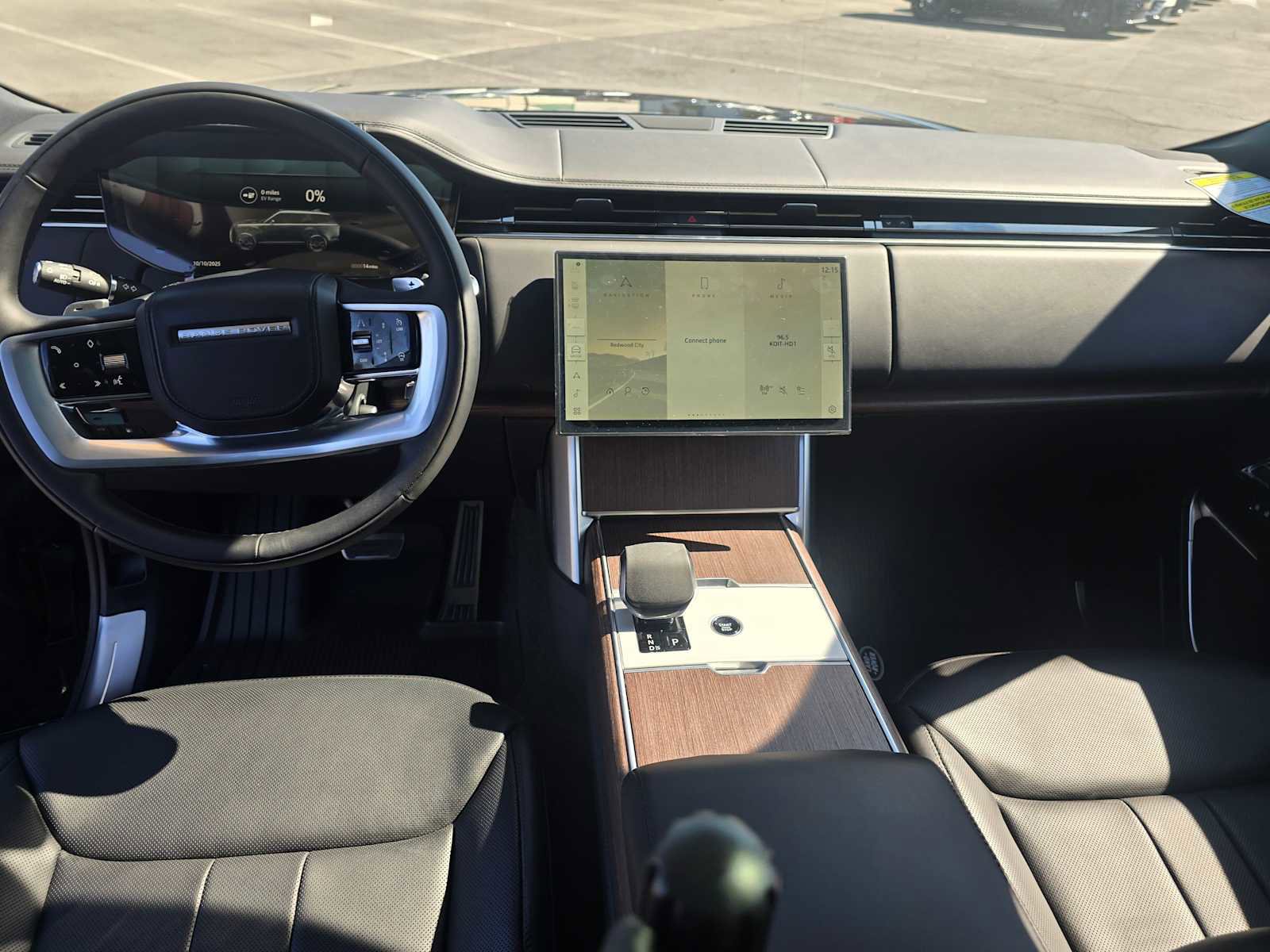 New 2025 Land Rover Range Rover SE image 22
