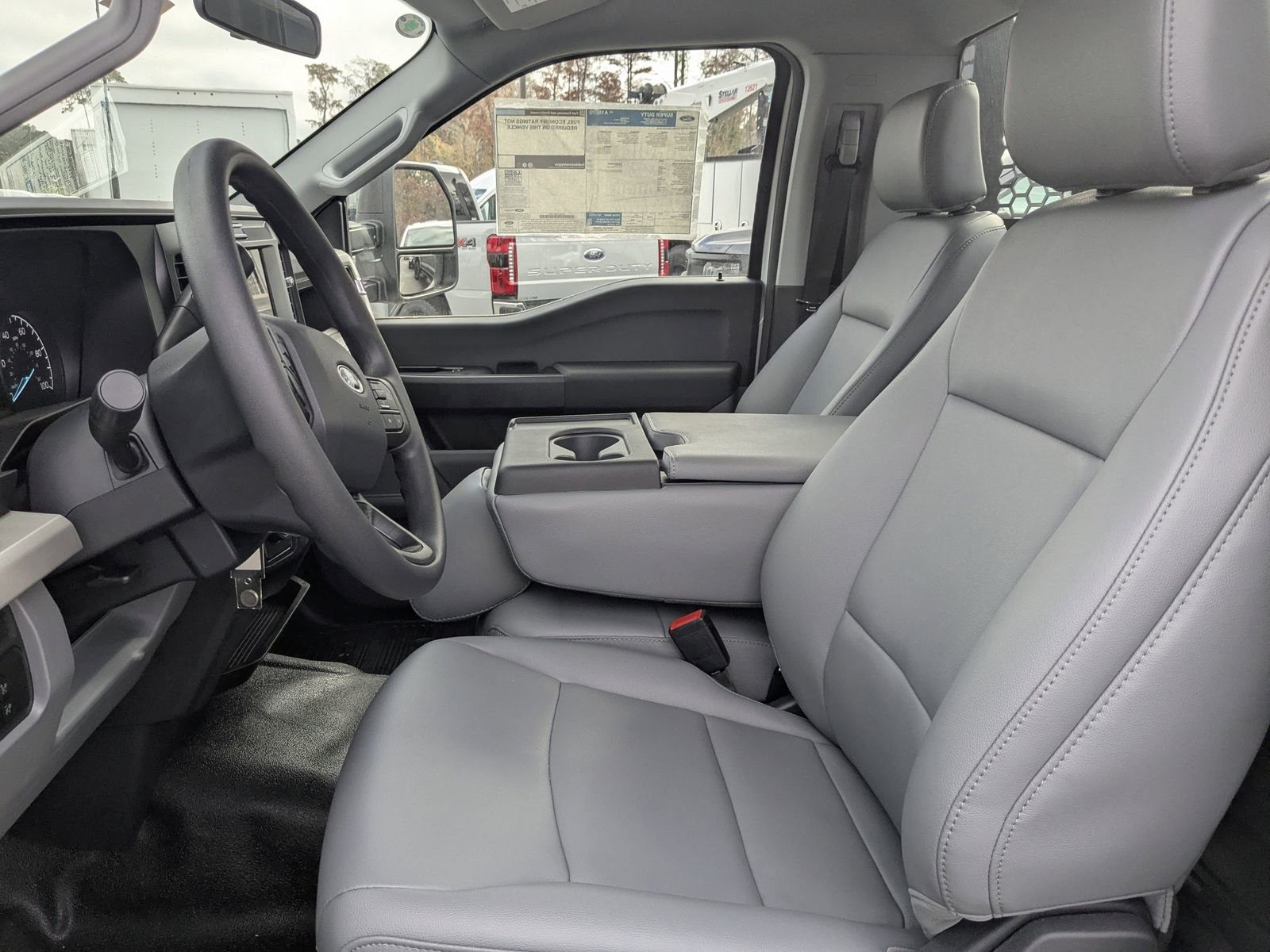 New 2025 Ford F450 XL w/ XL Chrome Package image 14