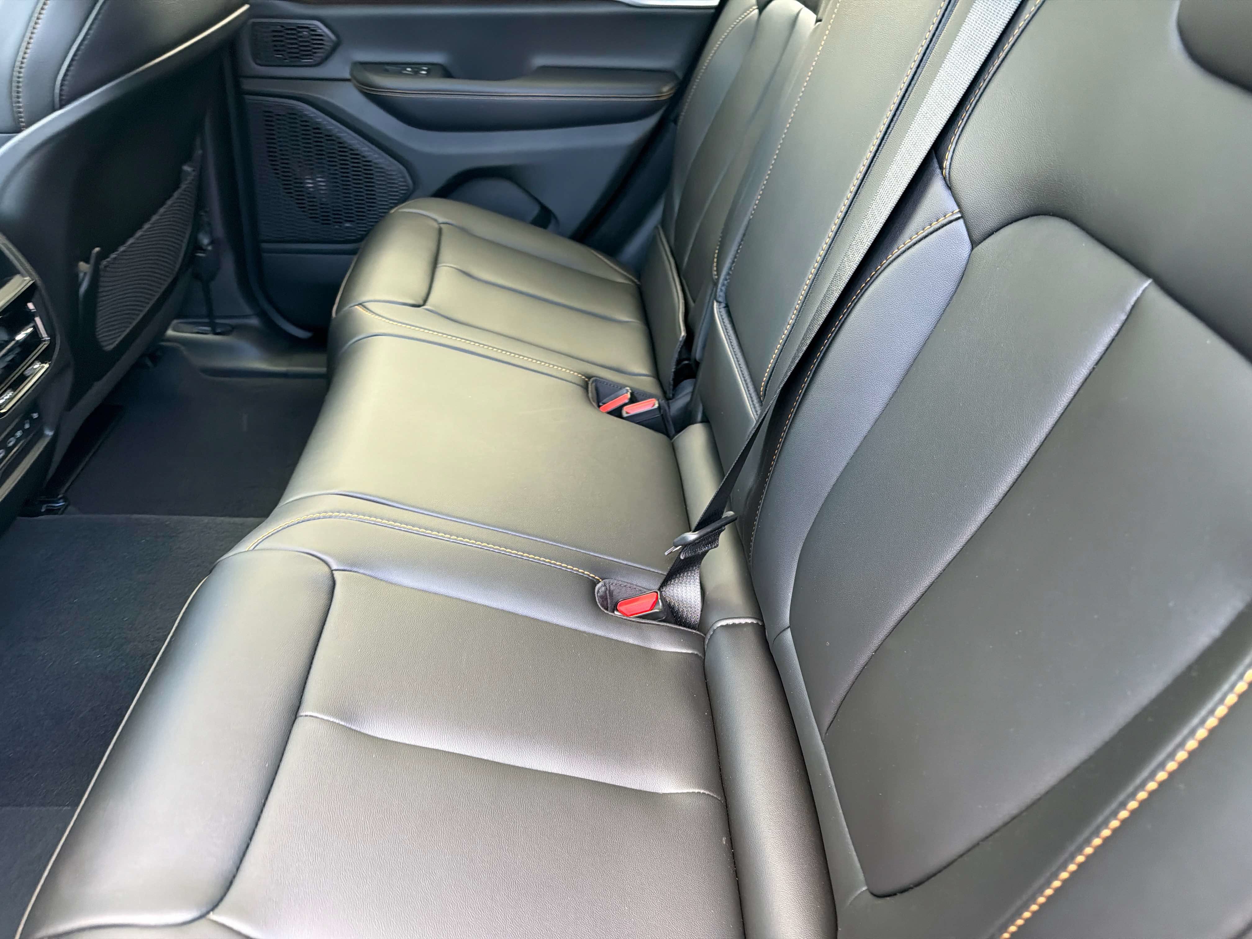 New 2026 Jeep Grand Cherokee Limited AWD/4WD image 6