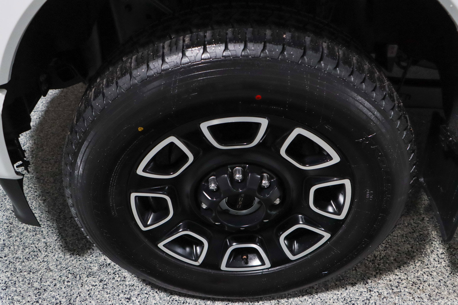 Used 2024 Ford F250 Platinum w/ FX4 Off-Road Package image 11