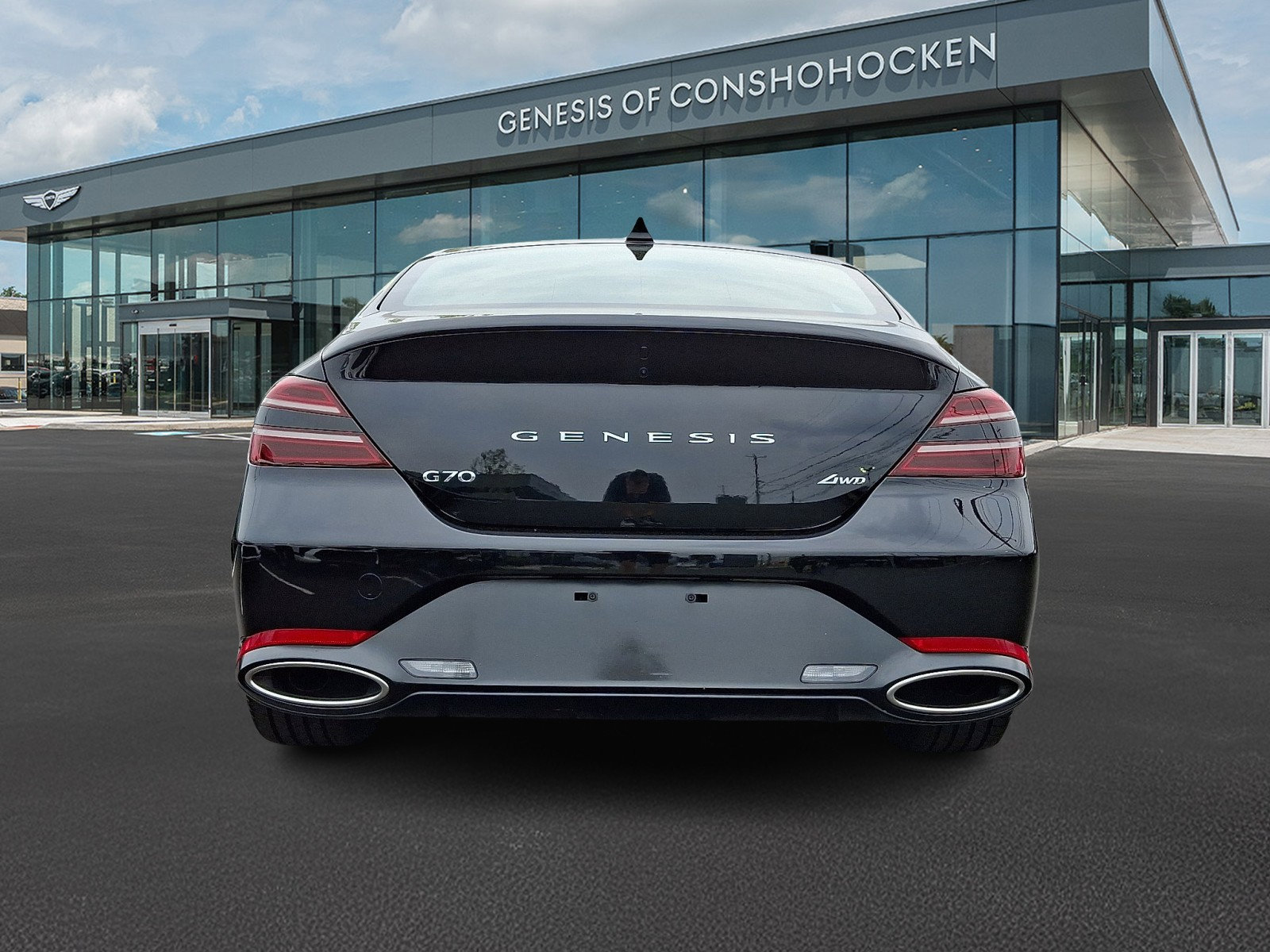 Used 2025 Genesis G70 2.5T image 5