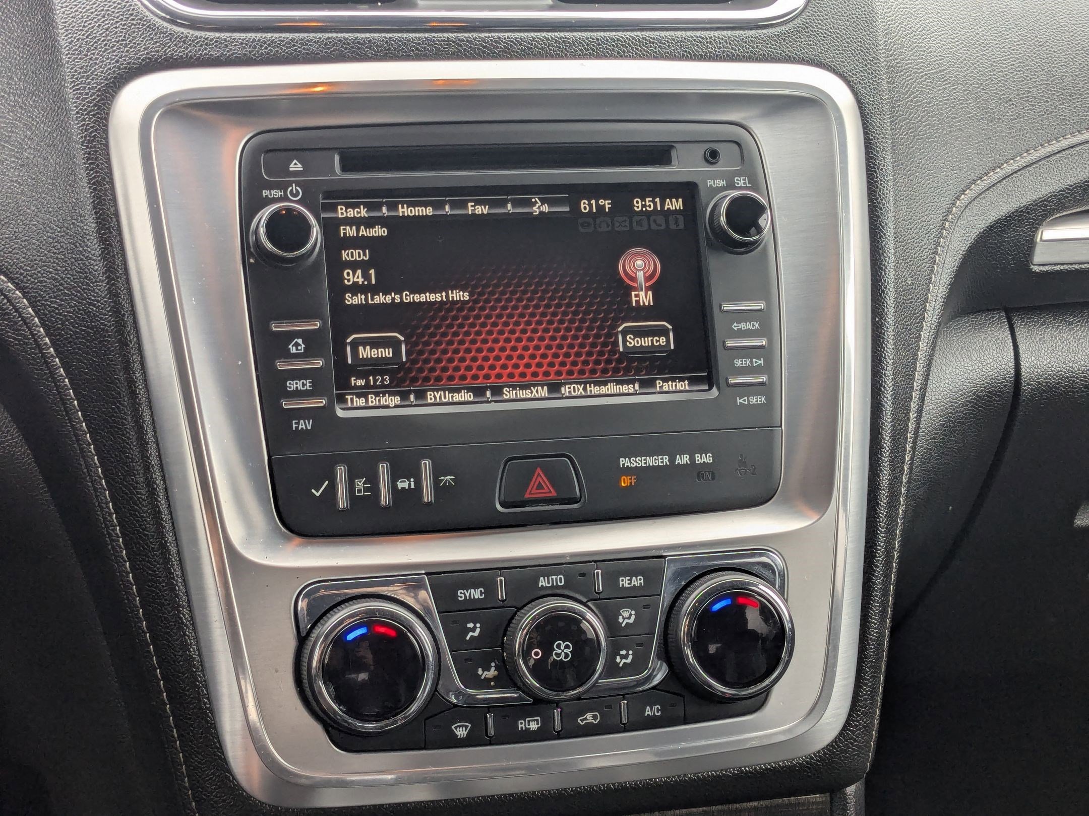 Used 2016 GMC Acadia SLT image 24