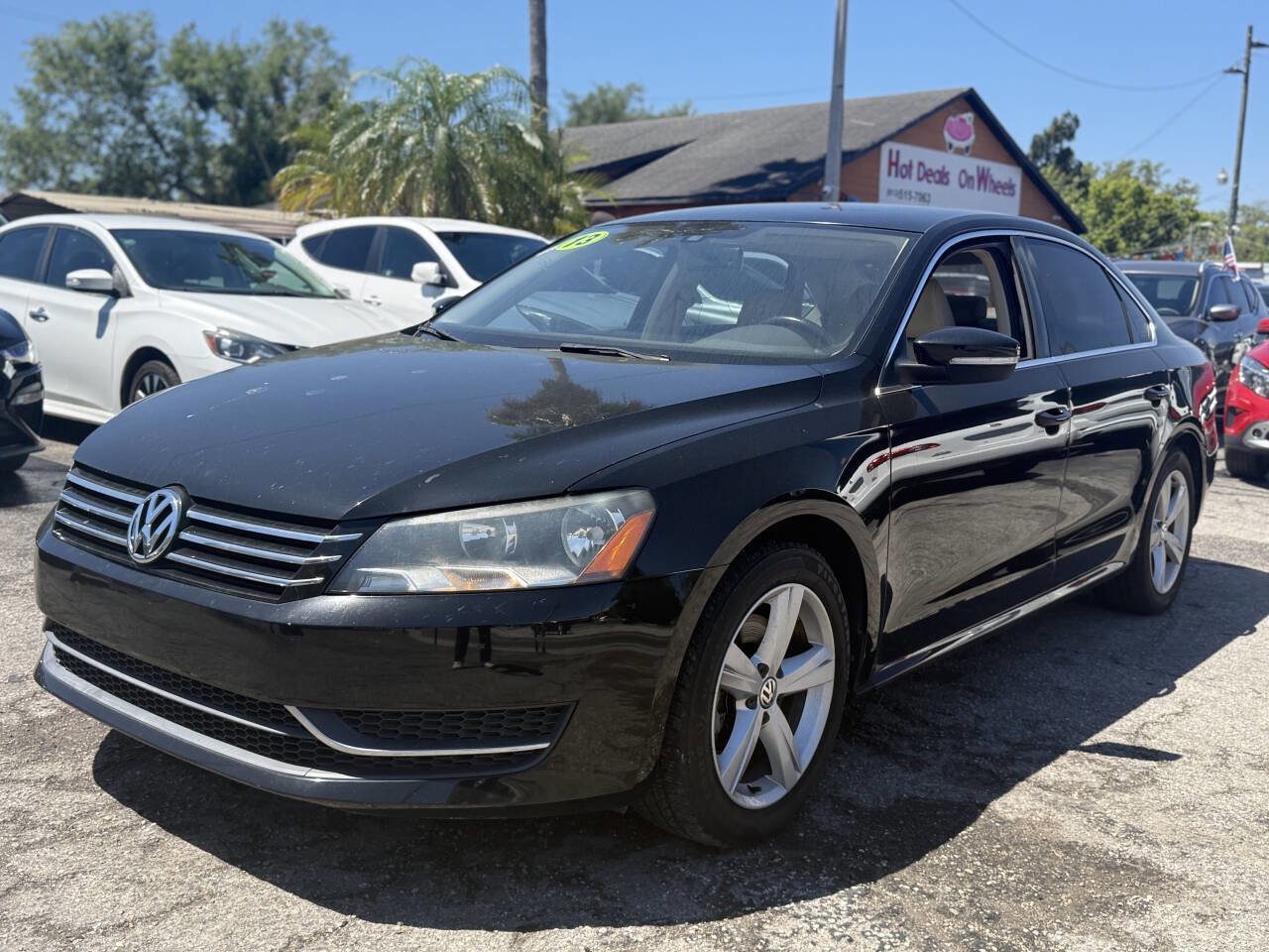 Used 2013 Volkswagen Passat 2.5 SE FWD image 2