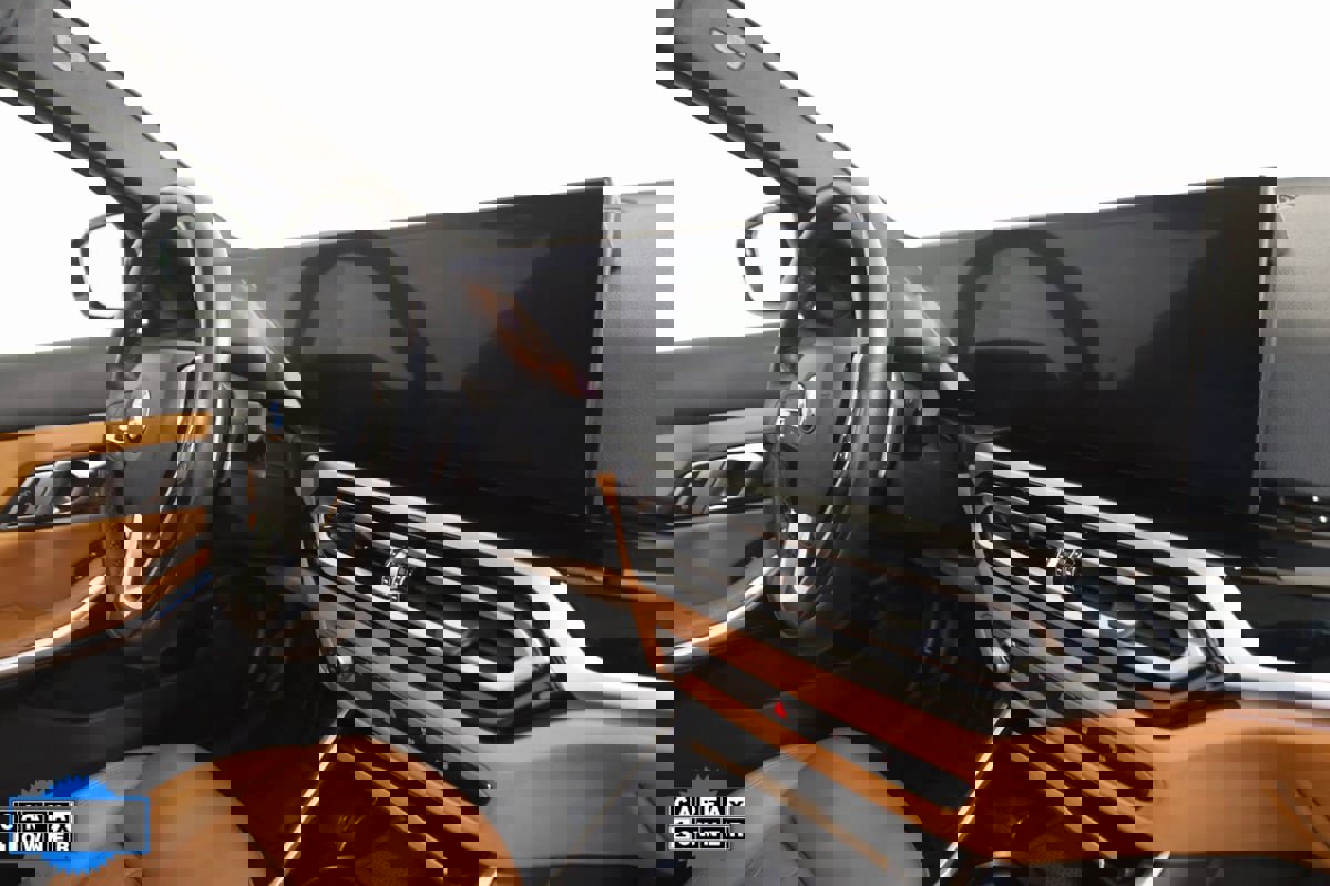 Used 2023 BMW 330i xDrive Sedan w/ Driving Assistance Package image 47