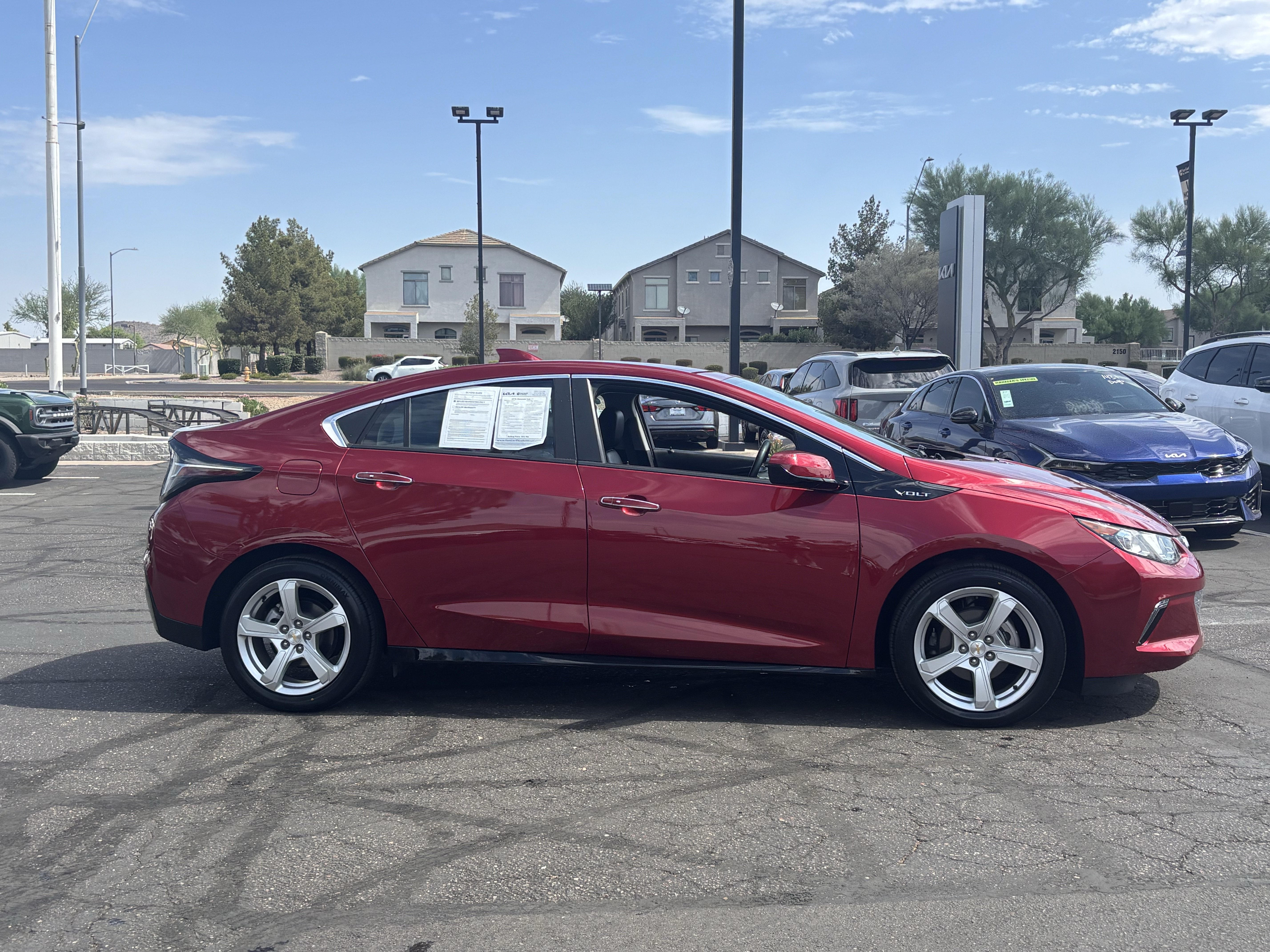 Used 2018 Chevrolet Volt LT w/ LT Driver Confidence Package FWD image 2