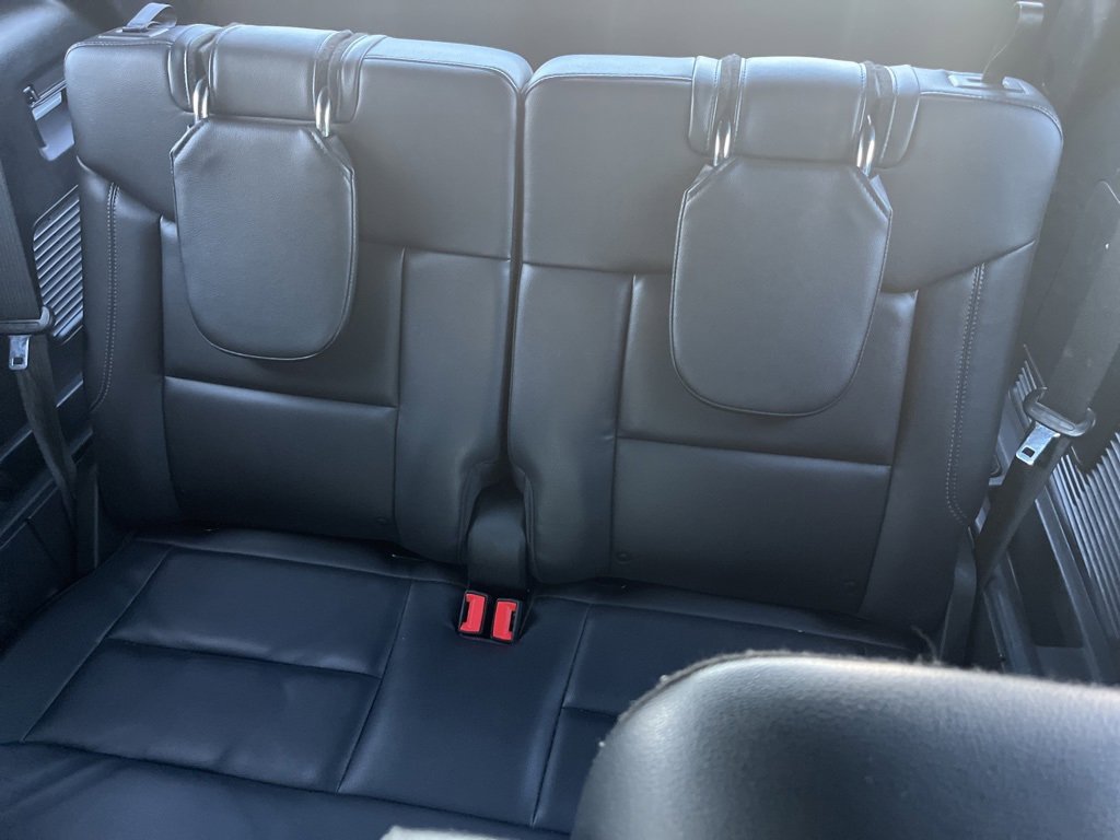 Used 2020 Ford Explorer XLT w/ Equipment Group 202A image 11