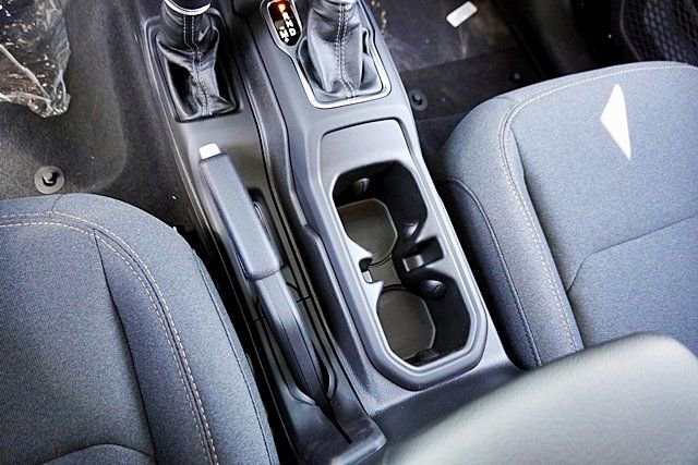 New 2025 Jeep Gladiator Sport S image 38