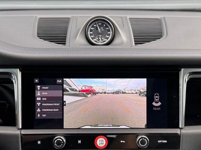 Certified 2025 Porsche Macan Turbo image 29