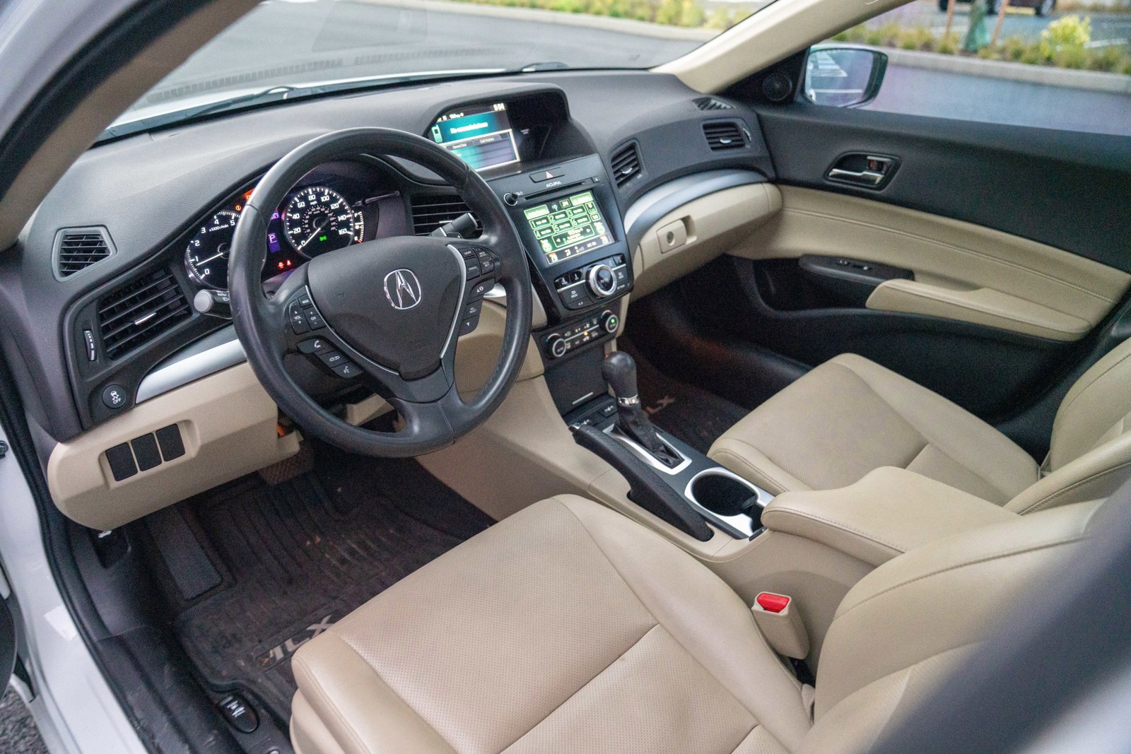 Used 2016 Acura ILX w/ Premium Package image 4