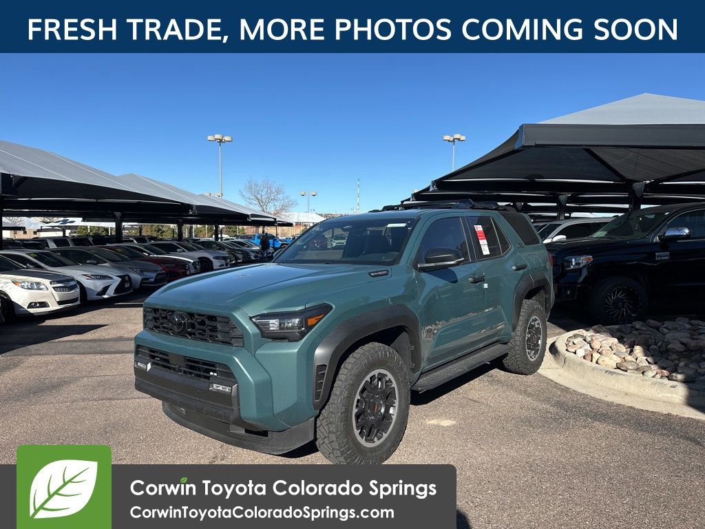 Used 2025 Toyota 4Runner 4WD image 3