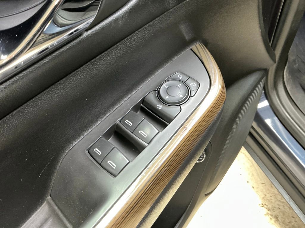 Used 2018 GMC Acadia SLE w/ LPO, Floor Liner Package image 15