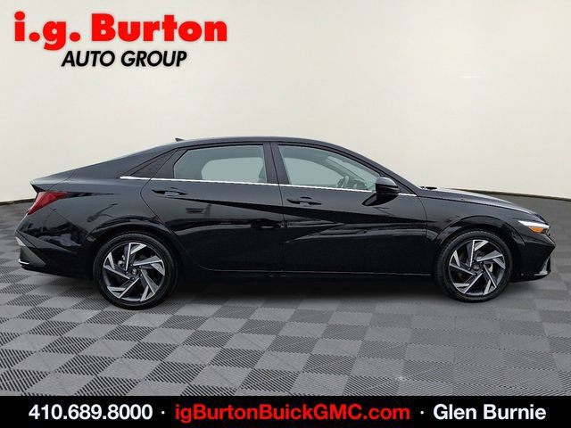 Used 2025 Hyundai Elantra SEL image 7