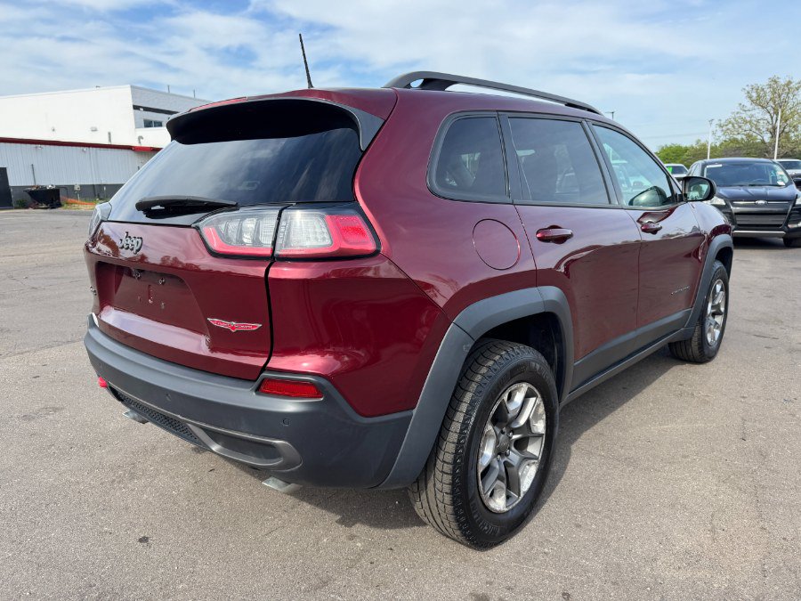 Used 2019 Jeep Cherokee Trailhawk AWD/4WD image 5