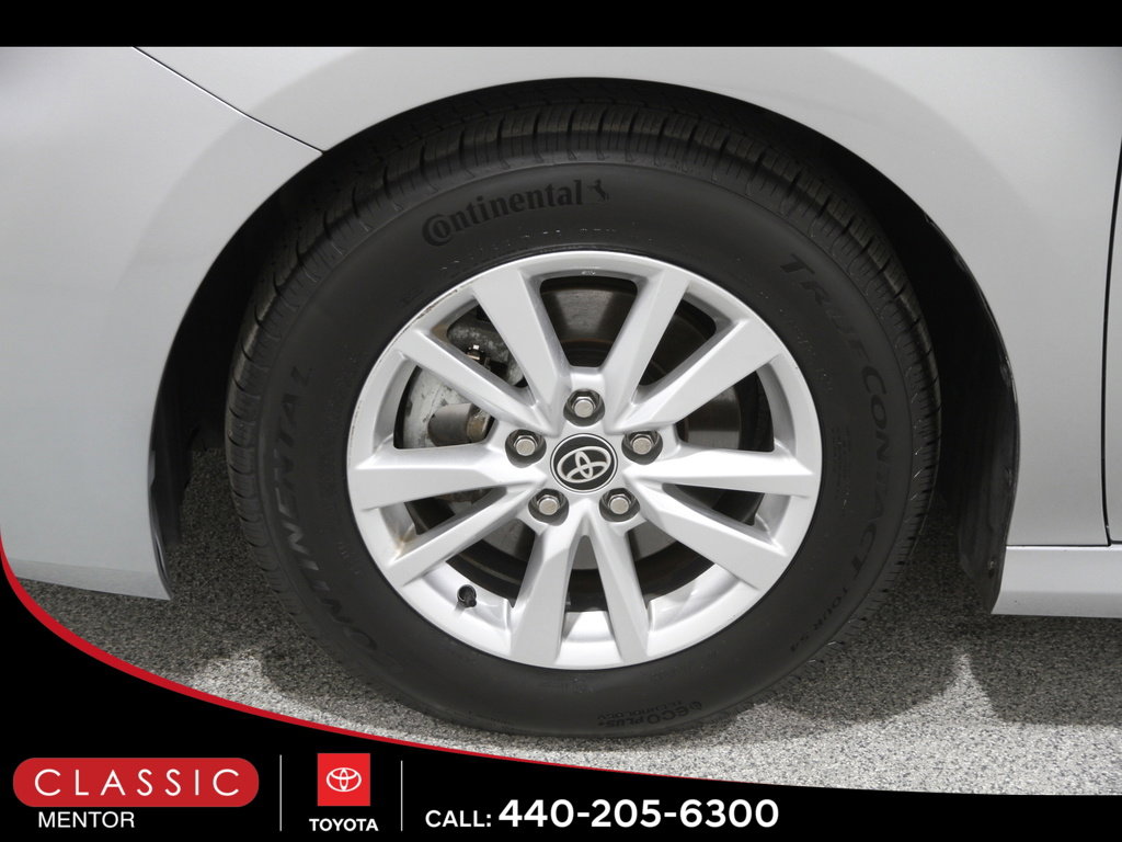 Used 2025 Toyota Camry LE image 22