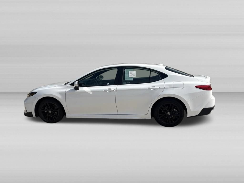 Used 2025 Toyota Camry SE FWD image 8