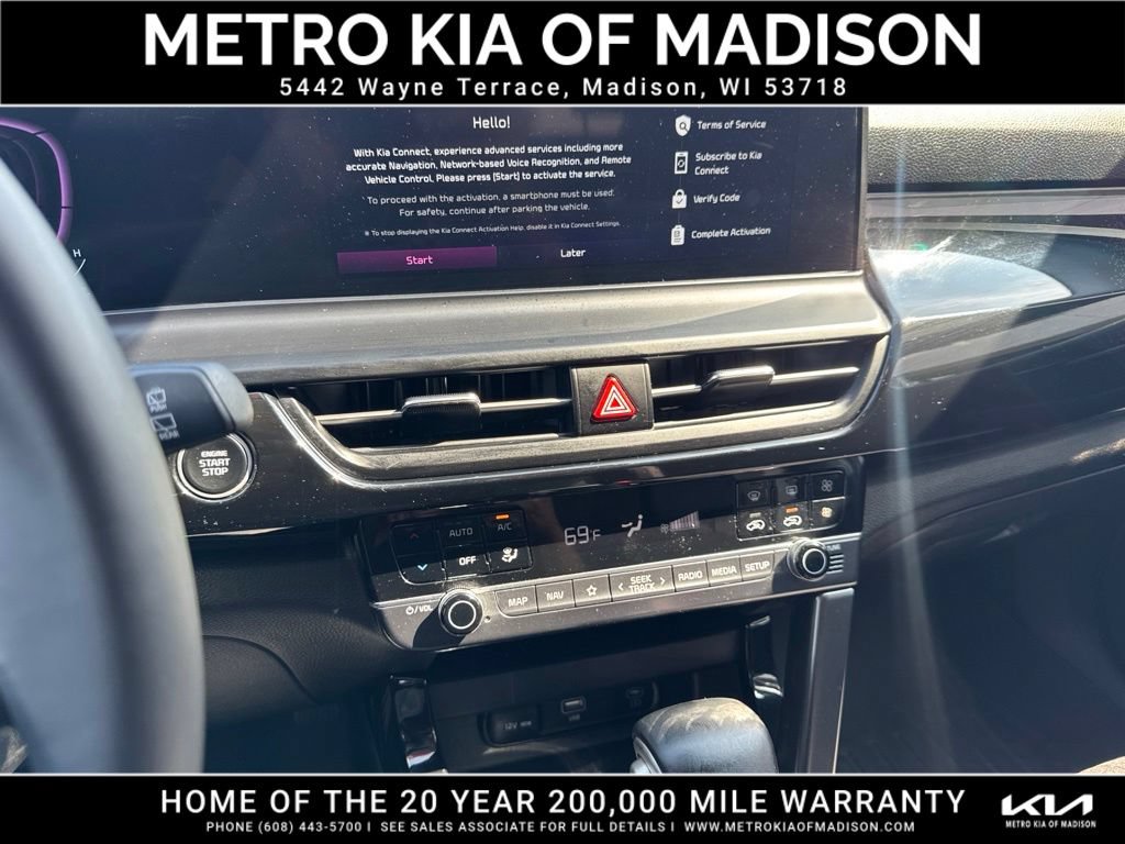 Used 2025 Kia Seltos S AWD/4WD image 21