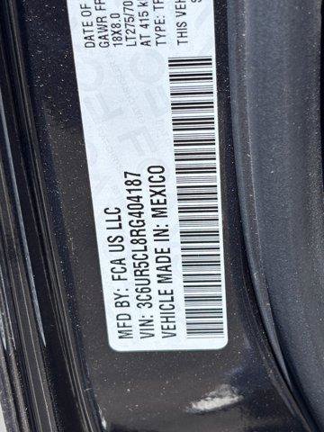 Used 2024 RAM 2500 Tradesman w/ Chrome Appearance Group AWD/4WD image 10