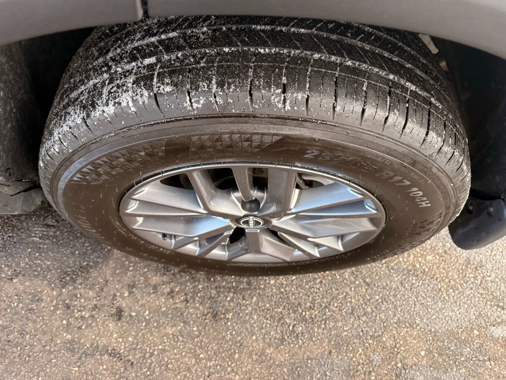 Used 2023 Nissan Rogue S AWD/4WD image 86