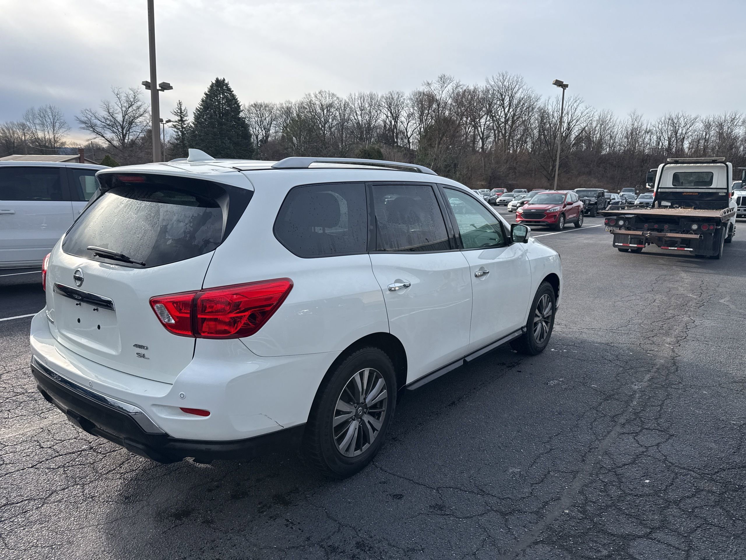 Used 2019 Nissan Pathfinder SL image 6