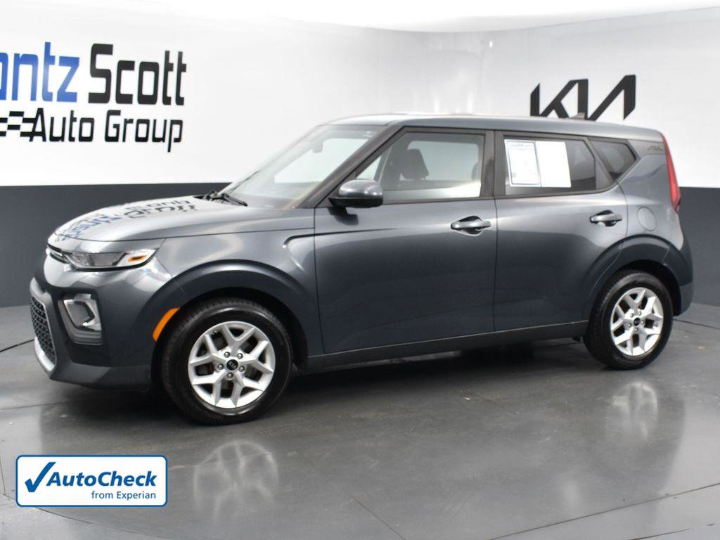 Used 2020 Kia Soul S image 2