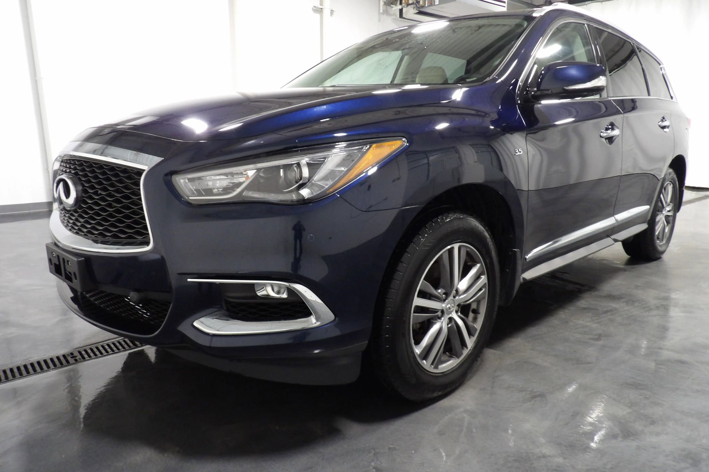 Used 2020 INFINITI QX60 Luxe w/ Essential Package AWD/4WD image 4