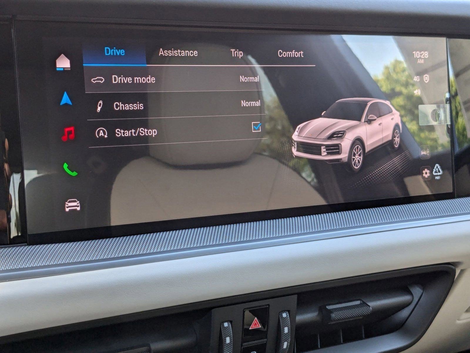 Certified 2025 Porsche Cayenne Coupe image 18