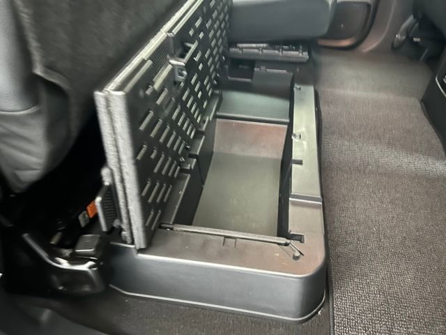 Used 2018 Nissan Titan SL w/ Midnight Edition image 36