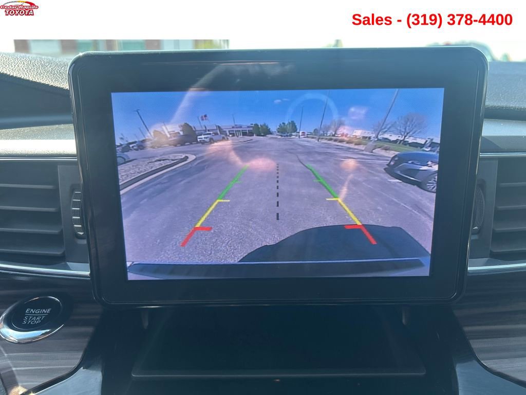 Used 2024 Ford Explorer Limited AWD/4WD image 17