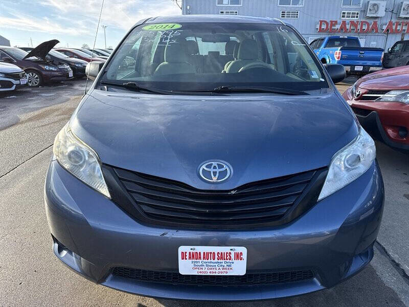 Used 2014 Toyota Sienna L image 12
