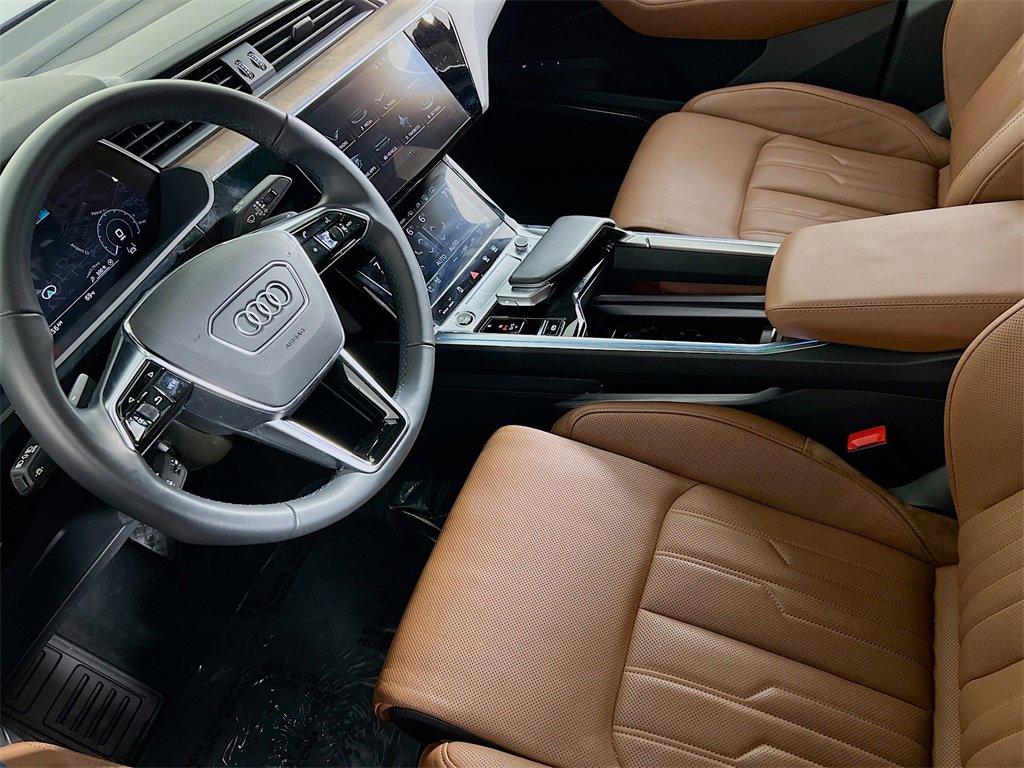 Certified 2022 Audi e-tron Prestige w/ Prestige Package image 24