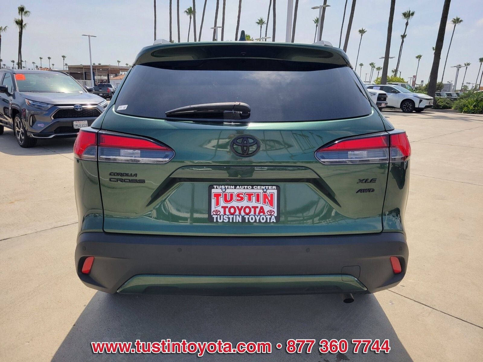 Used 2022 Toyota Corolla Cross XLE w/ Black Badges Package (TMS) AWD/4WD image 5