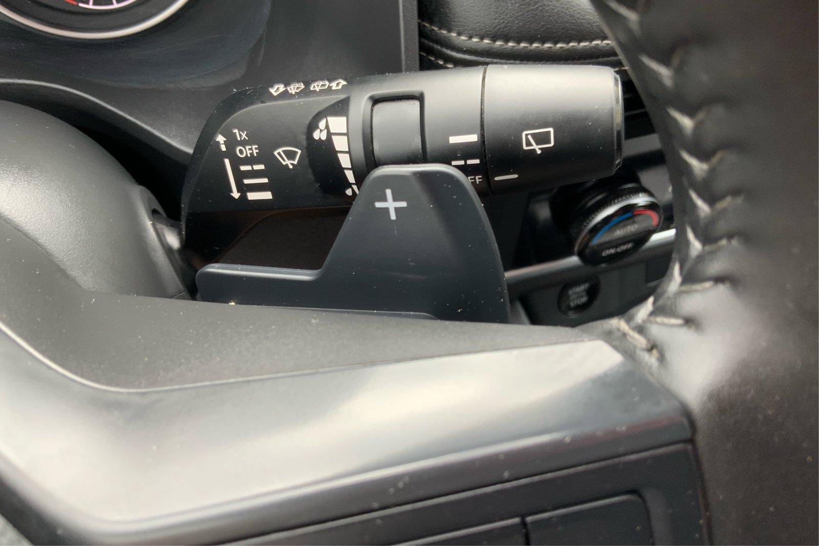 Used 2025 Nissan Rogue SV AWD/4WD image 35