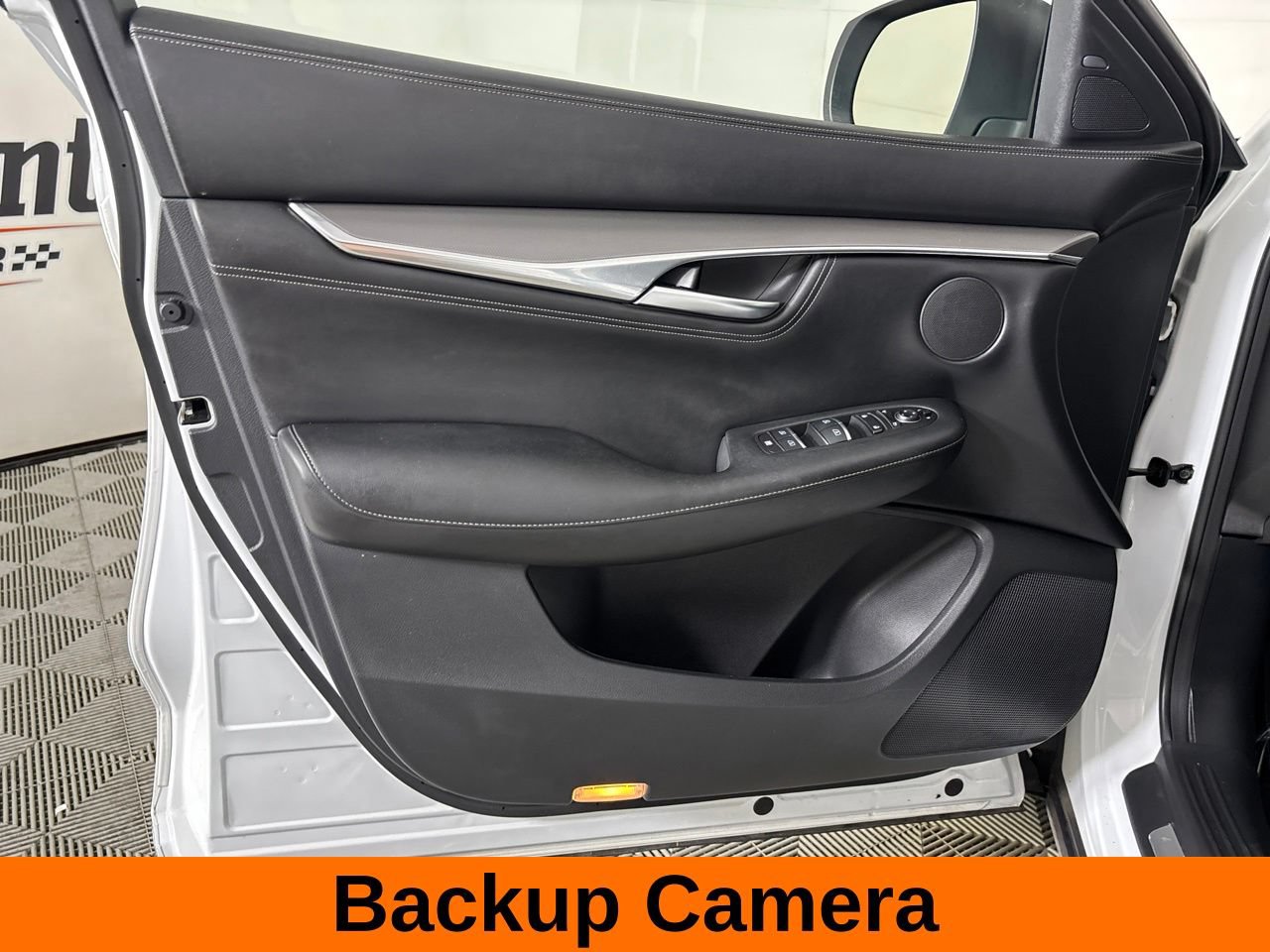 Used 2023 INFINITI QX55 Luxe w/ Cargo Package AWD/4WD image 11