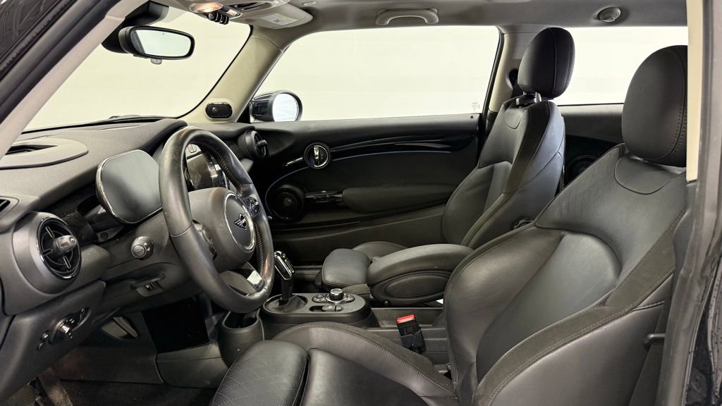 Certified 2024 MINI Cooper SE FWD image 6