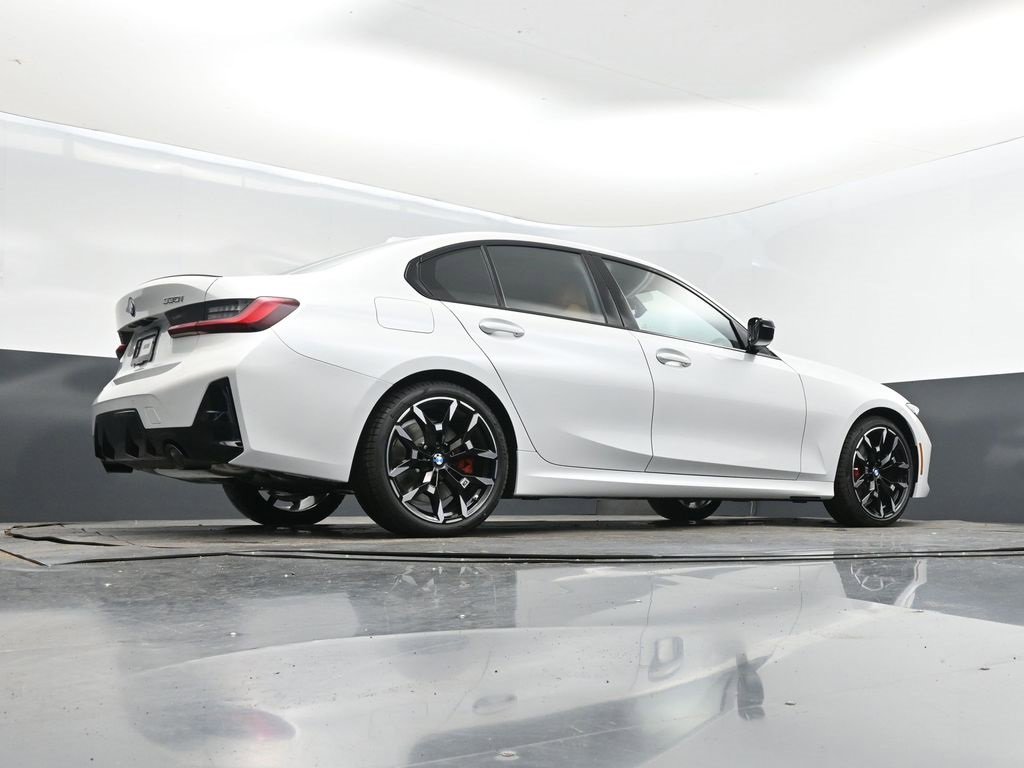 New 2026 BMW 330i Sedan w/ M Sport Package image 41