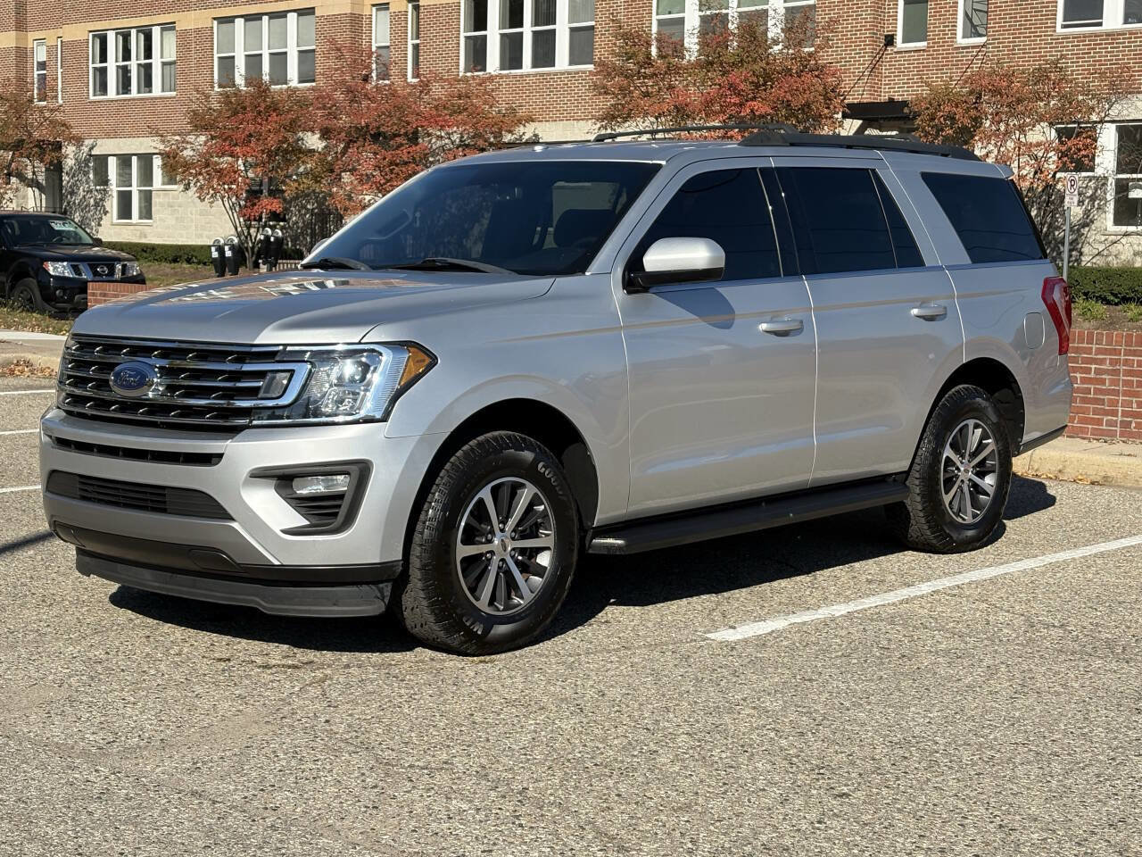 Used 2018 Ford Expedition XLT w/ Cargo Package image 2